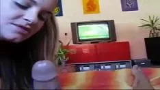 Играть Блондинка-блудница со злым всасыванием и трахом в океанской бездне