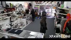 Jouer Cutie non professionnelle ouvre ses vents