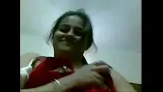 Reproducir Desi criada hace un trabajo de despilfarro caliente sentada con su propietario ver cera en indiansxvideo Recording.com