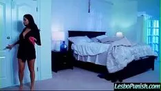 Redare Lez fierbinte Missy (Hadriana Chechik & Ava Addams) primește avertizare sexuală cu jucării, gândindu-te la lesbo mov-02