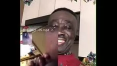 Reproducir mark antony hombre de ghanian en reino unido onanismo de grabación de vídeo sin ayuda