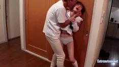 播放 Punição do pai parity sua filha convoluteida