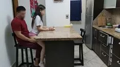 播放 和我亲爱的外甥女在一起吧