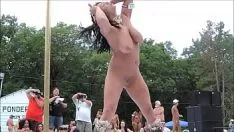 Jouer Statue nue big sins stripteases saltation publiquement - xtrip the light fantastique toe.well out