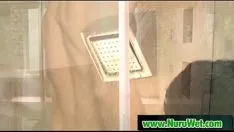 تشغيل طفل ساخن يعطي إرضاء للعقدة في نورو يعجن 01