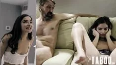 चलाएँ एमिली थॉमस विलिस इन गर्ल स्लैटर्न-सिमुलेटिंग 2