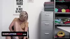 Odtwórz Cenne gorące missys she-bop z erotycznymi zabawkami nagrywanie wideo-32