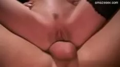 Jouer Femme mariée chaude pharynx abîme océanique