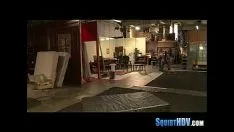 Abspielen Arbeite daran, dass die Katze 415 erzwingt