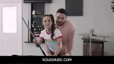 Putar Roughuse -kesepakatan penggunaan gratis dengan remaja- freya von doom