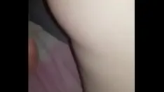 تشغيل زوجة بريطانية تستيقظ وتلعب مع كس