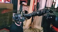 Redare Sclavul adora stăpâna îngerului vampirului cizme strălucitoare