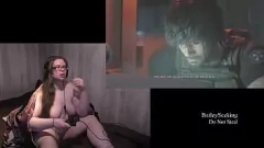 Abspielen Naughty Gamer's Naked Resident Evil 3 Run - Teil 7: Brünette Bombe mit Tattoos & Piercings
