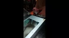 铉贞在釜山的照片上穿着获取我的精子细胞吗