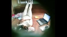 Играть Инструктор - свояченица, которая ничего не теряет, когда приказы